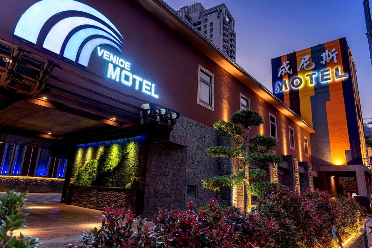 Venice Motel Тайджун Екстериор снимка
