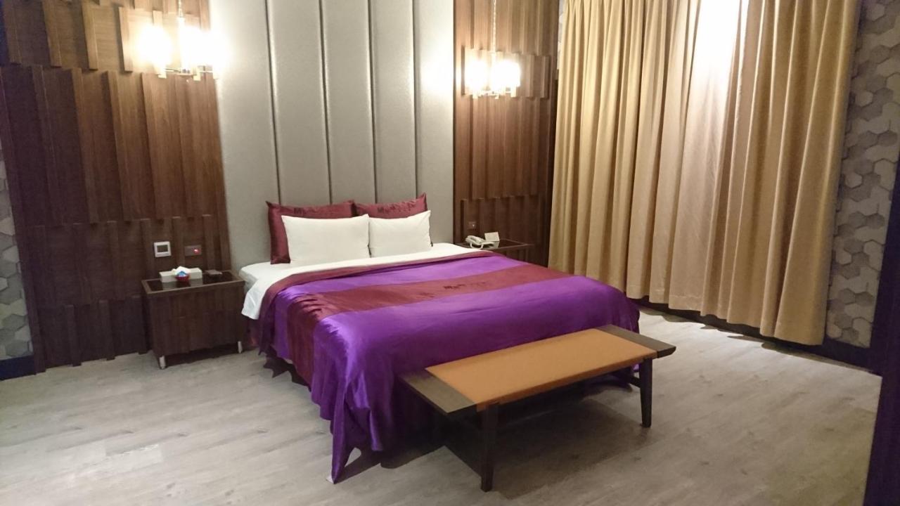 Venice Motel Тайджун Екстериор снимка
