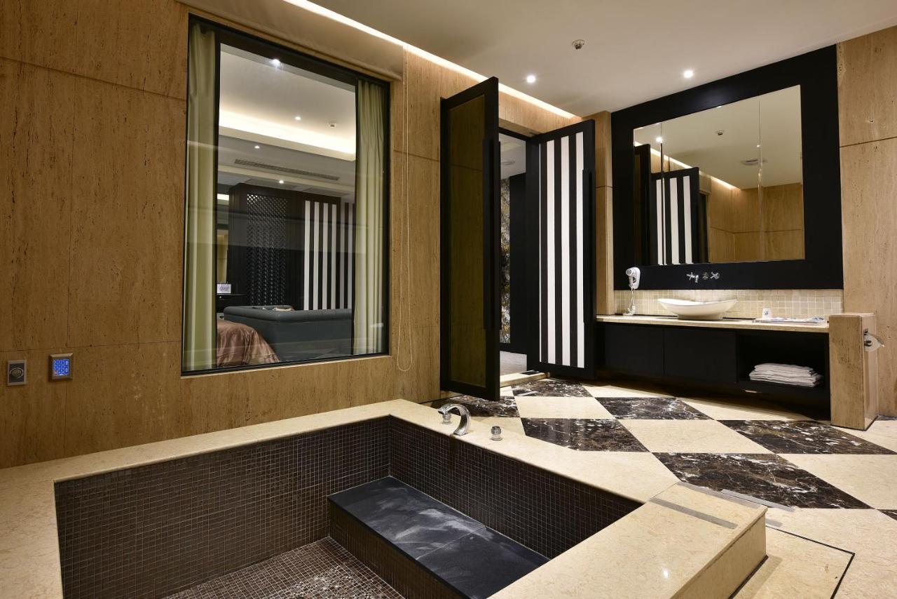 Venice Motel Тайджун Екстериор снимка